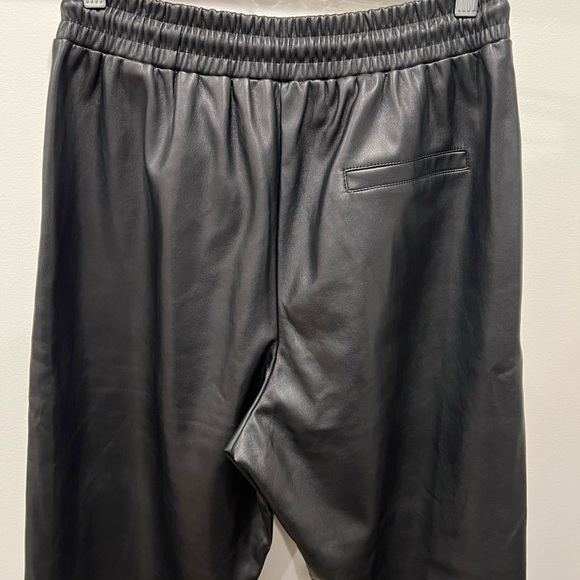 Bohme Sahara Vegan Faux Leather Women’s Black Jogger Pants Size Medium - Picture 8 of 15